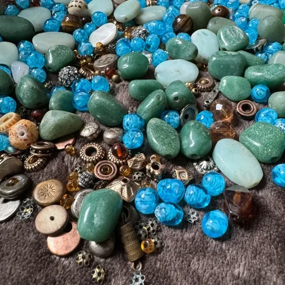Mixed Lot Beads & Stones - Women’s Jewelry - Green Blue Bronze - Jade / Glass - Picture 7 of 7